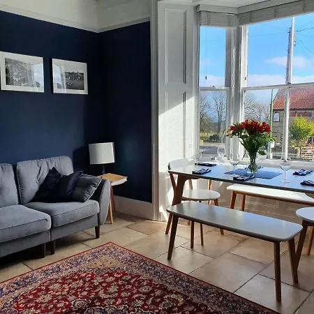 Edenholme Holiday home *