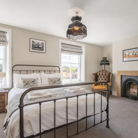 Edenholme Fylingthorpe